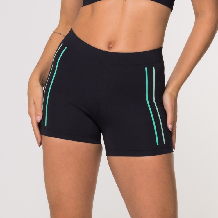 Short Adrenaline Poliamida Preta com Estampa Verde Degrade