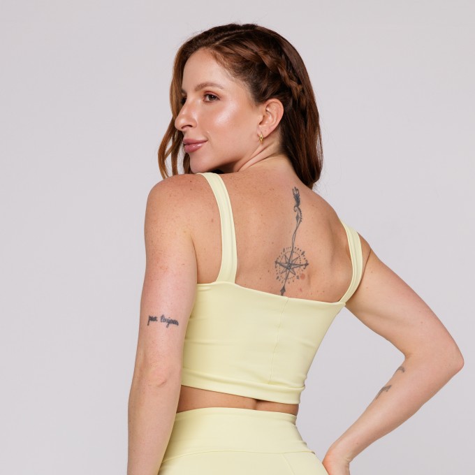 Top Fitness Feminino Poliamida Amarelo Bebê Decote Quadrado