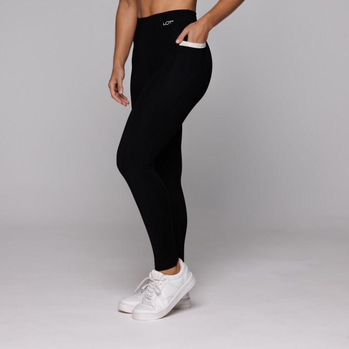 Legging Poliamida Com Bolso Academia Feminina Flower Preta