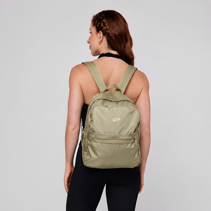 Mochila Feminina Areia Nylon Impermeável Alça Regulável