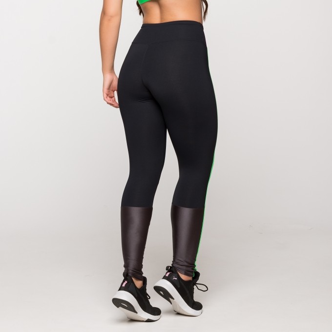 Calça Legging Poliamida com Listra Verde e Detalhe Chumbo Roma