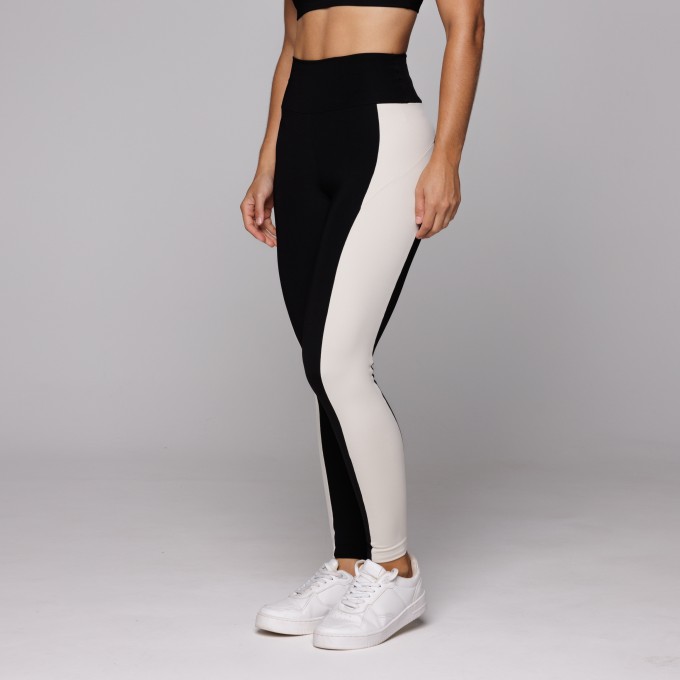 Calça Legging Poliamida com Bolso Atrás Esportiva Move